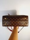 Bolsa Louis Vuitton Tullieries