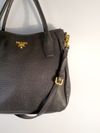 Bolsa Prada Vitello Daino Tote média