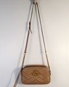 Bolsa Gucci GG Marmont pequena