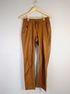 Calça em couro