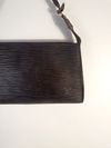 Bolsa Louis Vuitton Pochette Epi
