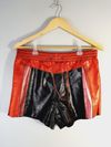 Shorts NK couro