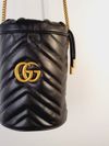 Bolsa Gucci Mini GG Marmont Bucket