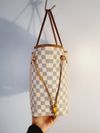 Bolsa Louis Vuitton Neverfull Damier Azur MM