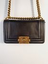 Bolsa Chanel Boy pequena