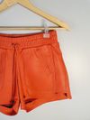 Shorts Zinnia couro