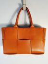 Bolsa Bottega Veneta Maxi Intrecciato Arco Tote