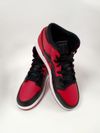 Tênis Nike Air Jordan 1 Mid Banned