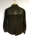 Camisa Francy Vasconcelos couro