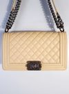 Bolsa Chanel Boy média