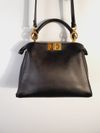 Bolsa Fendi Vitello Peekaboo pequena