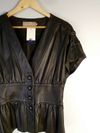 Blusa Juliana Sanmartin couro