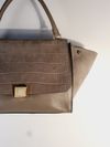 Bolsa Céline Trapeze Embossed Croco