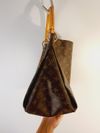 Bolsa Louis Vuitton Artsy GM