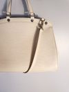 Bolsa Louis Vuitton Brea MM