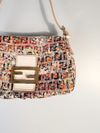 Bolsa Fendi Zuccino Mamma Baguette Mini