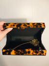 Clutch Acrílico e Palha