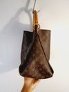 Bolsa Louis Vuitton Artsy MM
