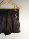 Shorts NK couro