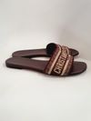 Flat Dior Dway