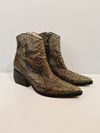 Bota Madre Reina