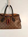 Bolsa Louis Vuitton Tuileries