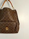 Bolsa Louis Vuitton Metis Hobo Monogram