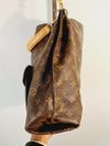 Bolsa Louis Vuitton Metis Hobo Monogram