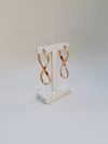 Brinco Valiatti Infinito ouro amarelo 18K