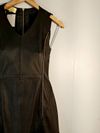 Vestido Juliana Sanmartin couro