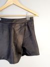 Shorts Jonathan Simkhai couro