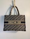Bolsa Christian Dior Book Tote média