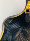 Bolsa Prada Re-Edition 2005