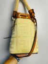 Bolsa Fendi Bucket Mon Tresor