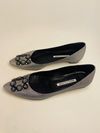 Sapatilha Manolo Blahnik Hangisi
