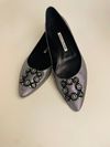 Sapatilha Manolo Blahnik Hangisi