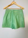 Shorts Verosenso couro