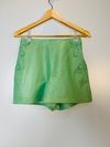 Shorts Verosenso couro