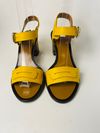 Sandália Fendi