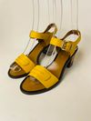 Sandália Fendi