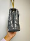 Bolsa Saint Laurent Loulou Pequena