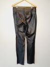 Calça em couro