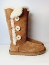Bota UGG Bailey Button Triplet