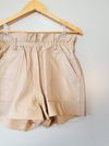 Shorts Charth couro
