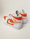 Tênis Nike Air Jordan 1 Mid