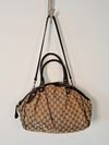 Bolsa Gucci Sukey Tote Monograma M