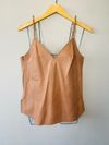Blusa em couro