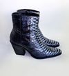 Bota Claudia Martinez python