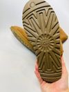 Bota UGG Classic Short II