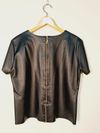 Blusa Juliana Sanmartin couro